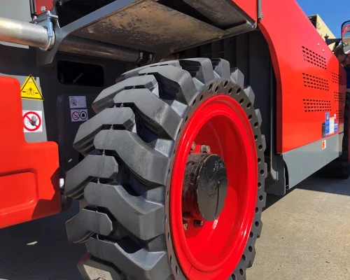 Product-Gallery-SolidBoss-Telehandler-R4-3