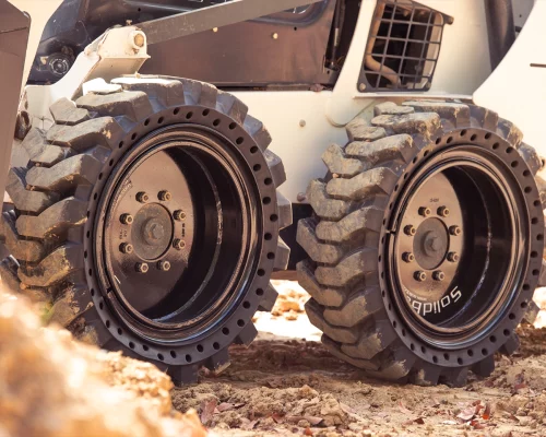 Product-Gallery-Solidboss-R4-Skidloader-application-1